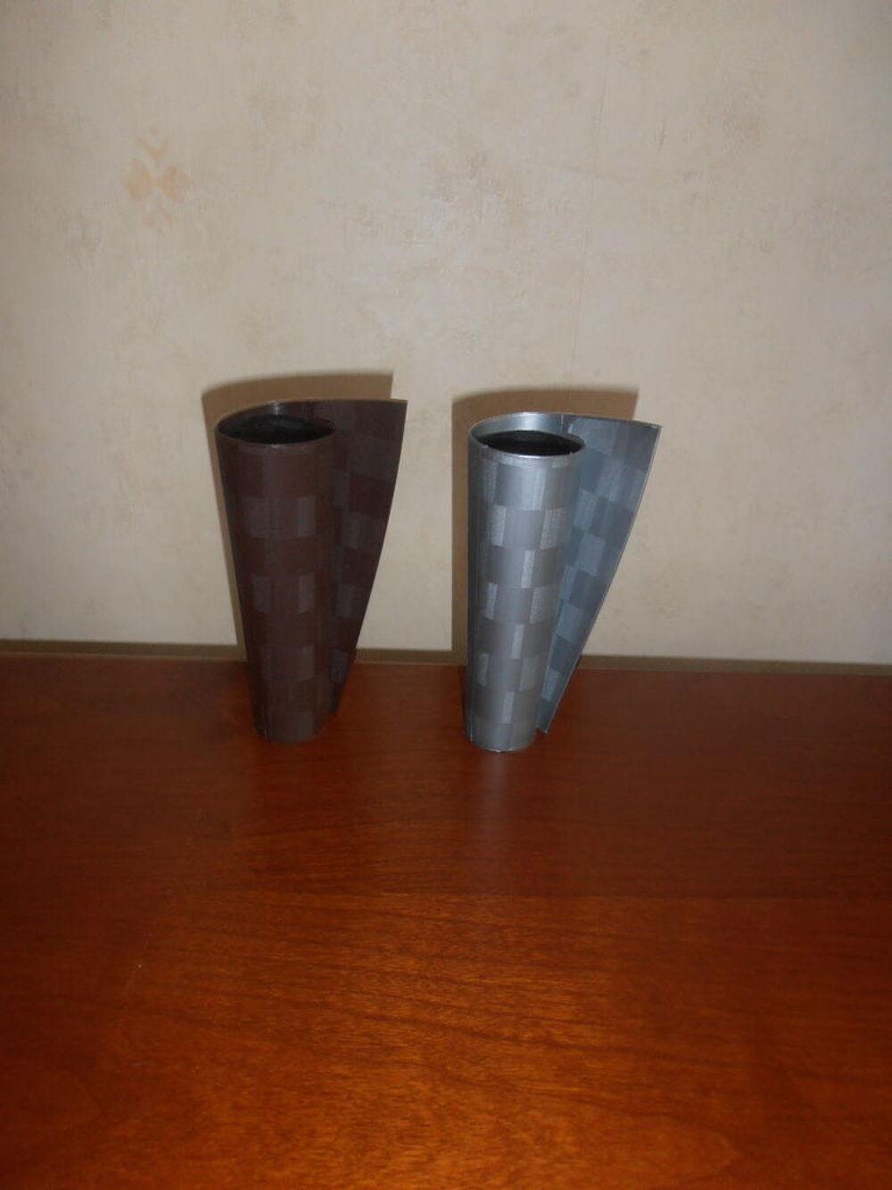 2 vases modernes (17) Décoration