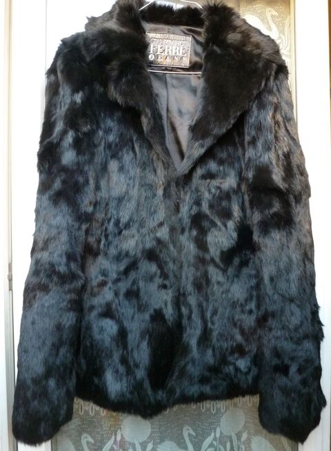 manteau fourrure Gianfranco Ferré 210 Marseille 4 (13)