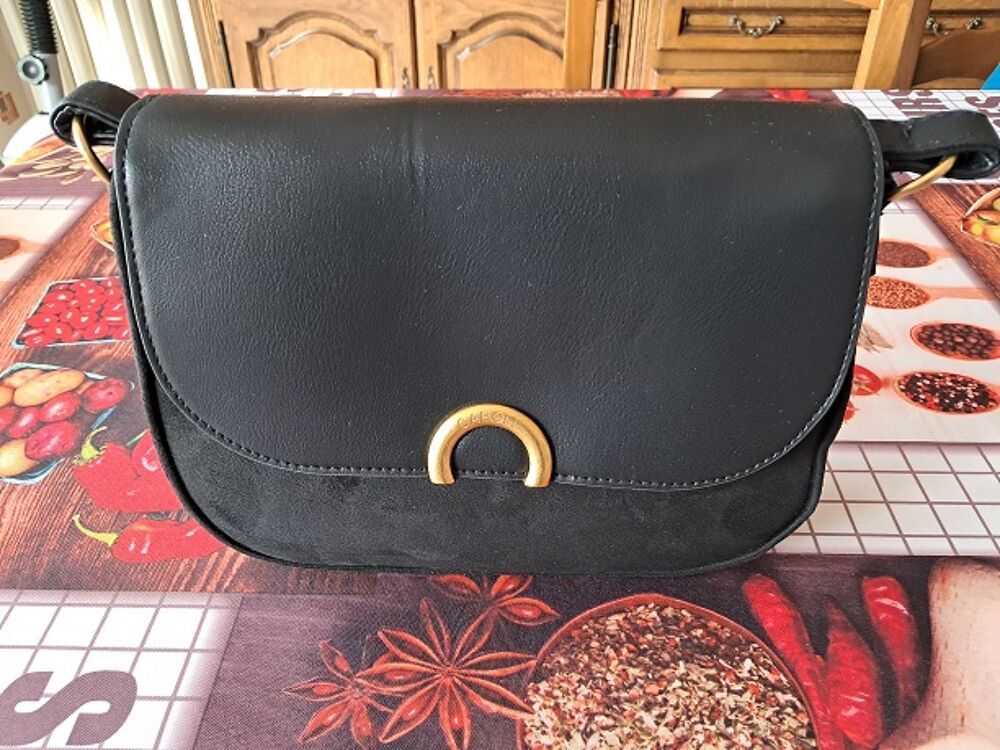 Sac &agrave; main bandouliere neuf CAroll mode femme anime Maroquinerie
