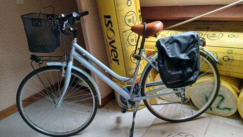 VELO DE VILLE TRES BON ETAT TOUT EQUIPE 195 Mignerette (45)