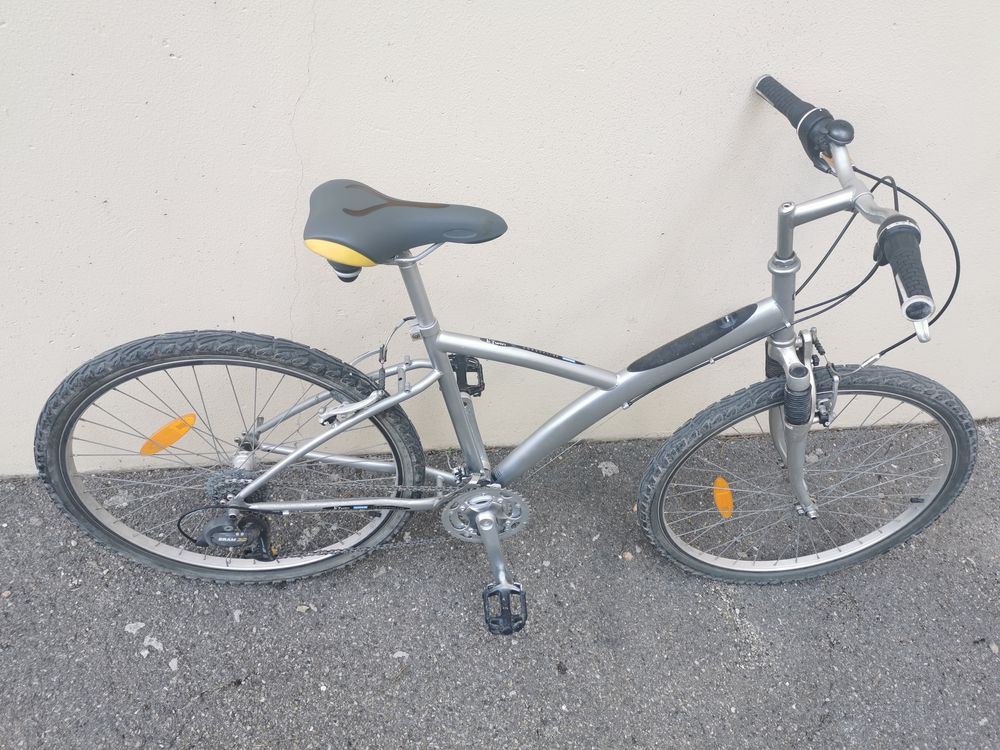 vtc 26 pouces femme ''b' twin'' Vélos