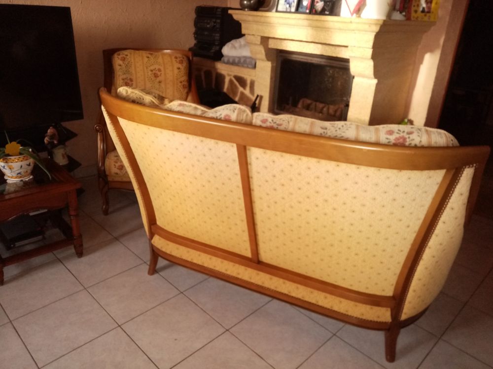 Salon canap&eacute; et 2 fauteuils Meubles