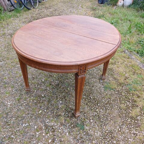 table ovale TN5 100 Vendeuvre-du-Poitou (86)