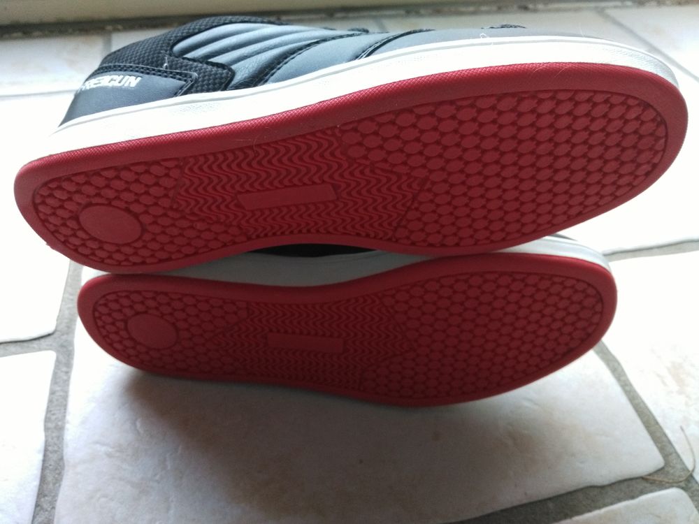 Chaussures Freegun enfant T38 Neuves Chaussures