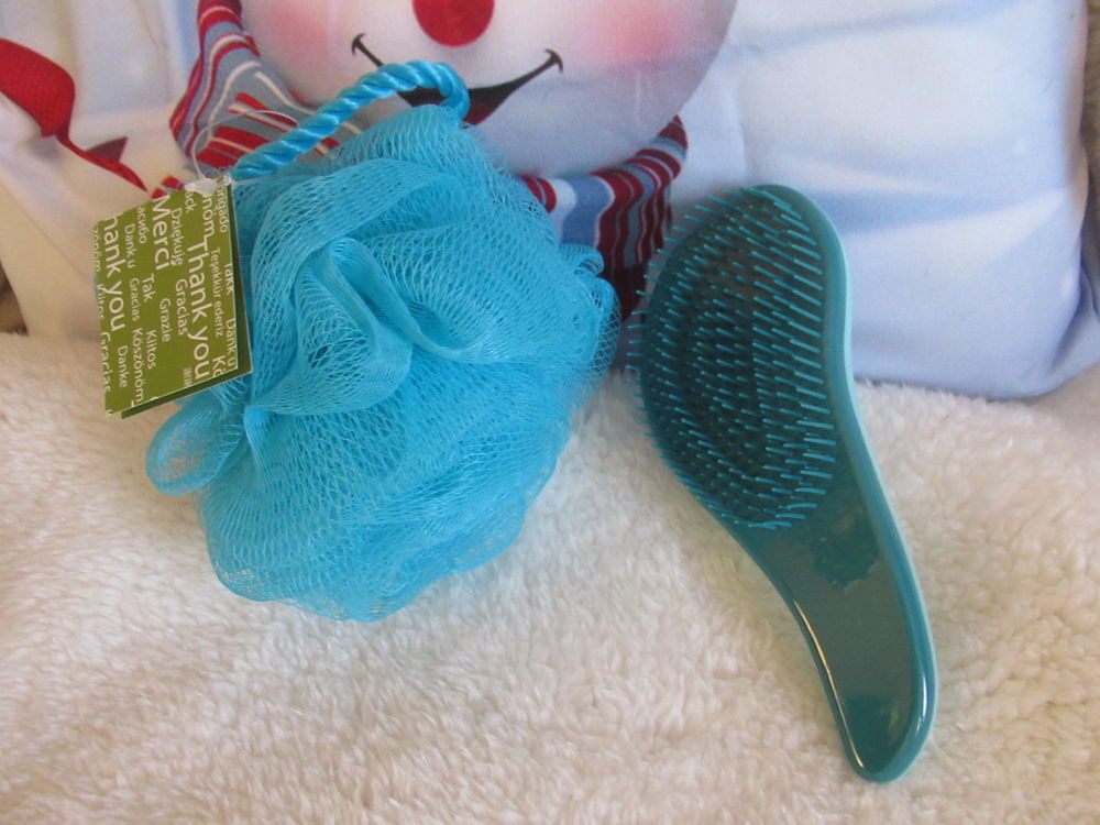 Fleur de bain bleu + brosse &agrave; cheveux de voyage Puériculture