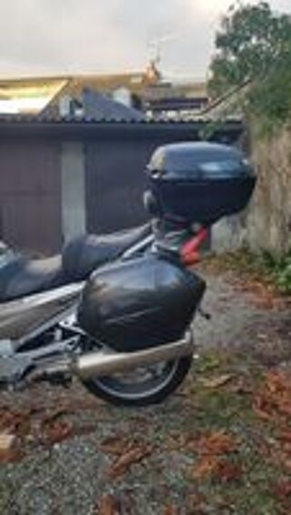 YAMAHA 2010 occasion 73000 Chamb&eacute;ry