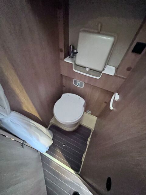 Van am&eacute;nag&eacute; Van am&eacute;nag&eacute; 2017 occasion Pau 64000