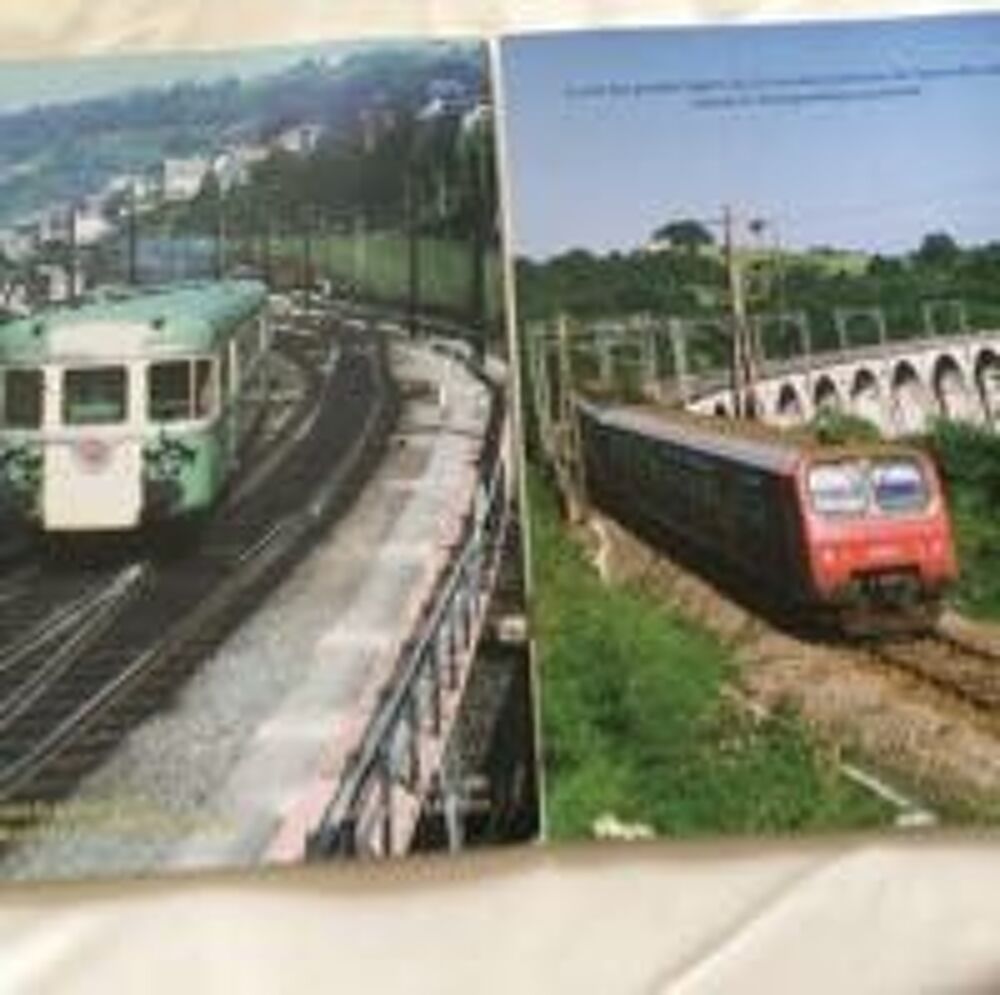 Correspondances. lot de deux revues d'histoire ferroviaire de 2004 Livres et BD