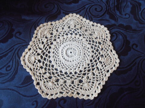 Napperon 63 (79) 5 Tours (37)