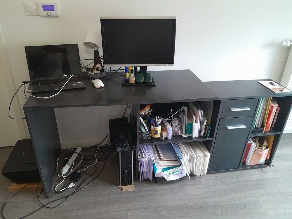 Bureau d'angle noir avec rangements Meubles