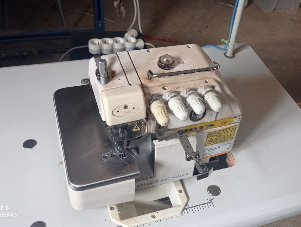 Surjeteuse industrielle 4 fils Electrom�nager