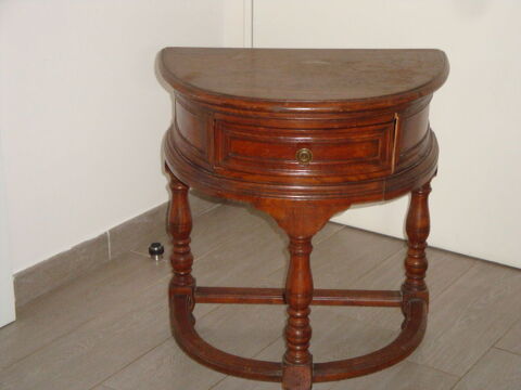 Table de chevet demi lune merisier 30 La Londe-les-Maures (83)