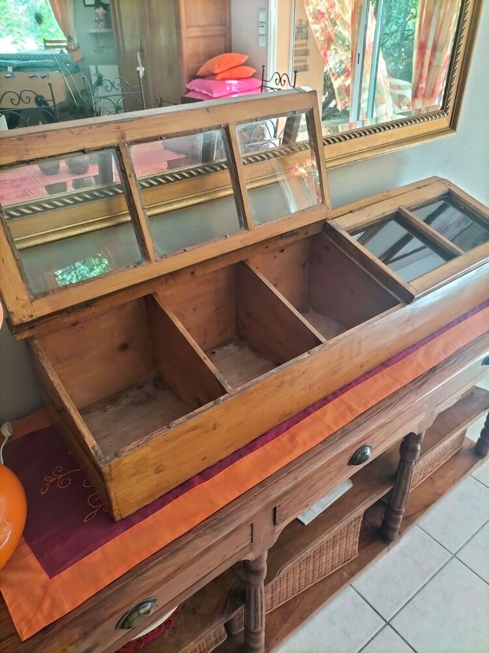 Ancienne vitrine de comptoir Décoration