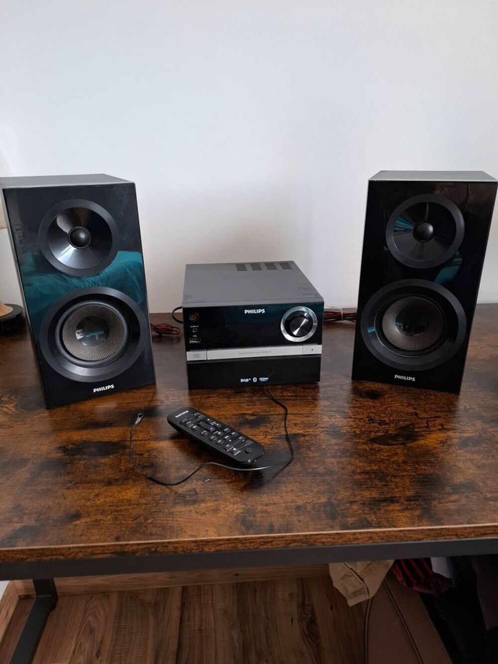 Cha&icirc;ne Hi-Fi Philips avec enceintes Audio et hifi