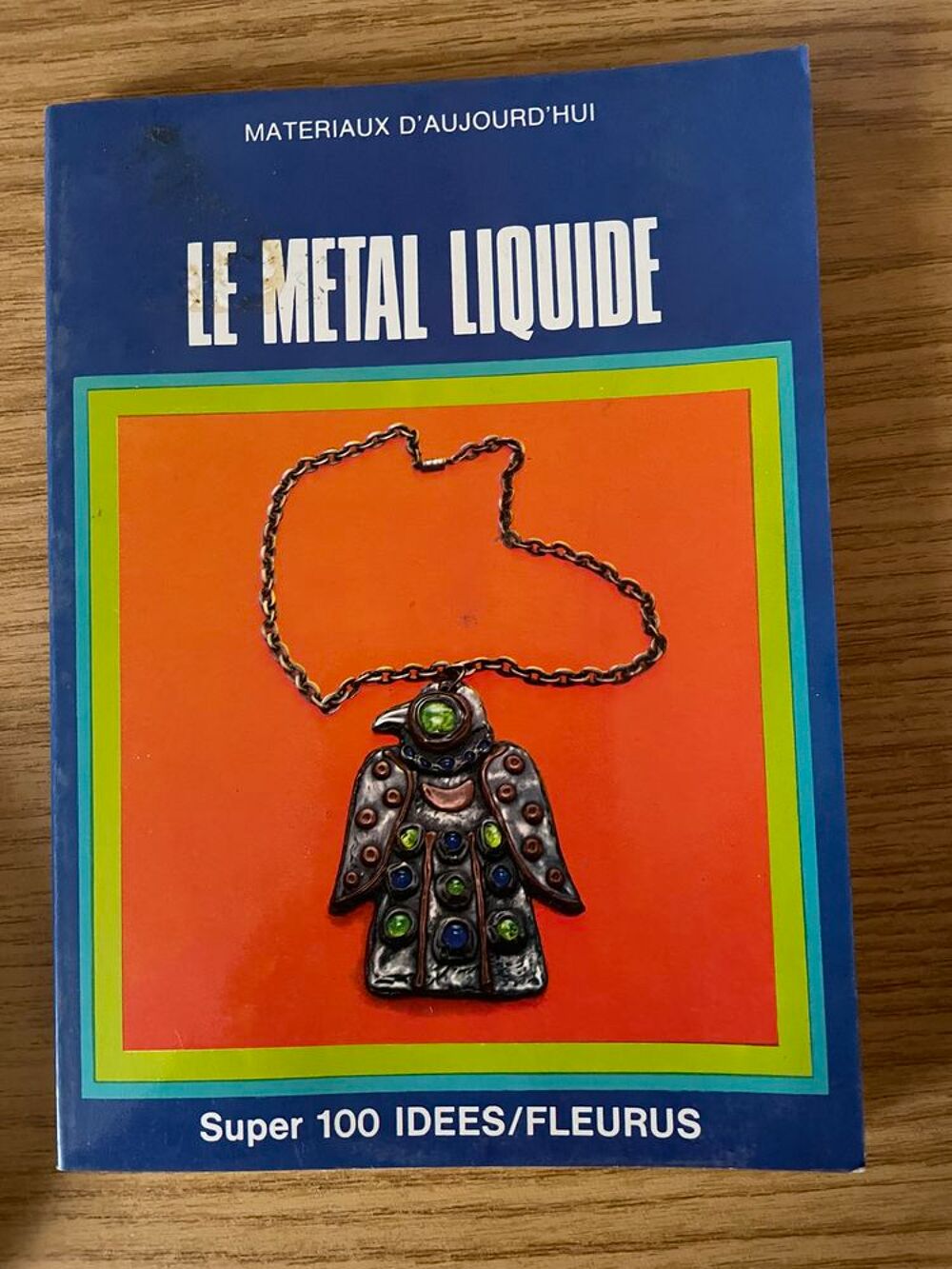 FASCICULES POUR TRAVAUX MANUELS Livres et BD