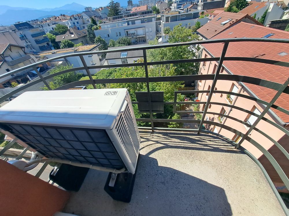 Location Appartement T1 refait à neuf centre ville de Grenoble Grenoble