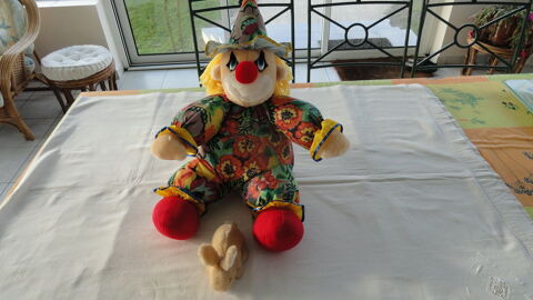 Peluches 12 Sabl�-sur-Sarthe (72)