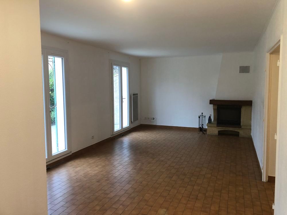 Location Maison Maison R+1 T4 95m², climatisation, 300m² Terrain, AVIGNON Avignon