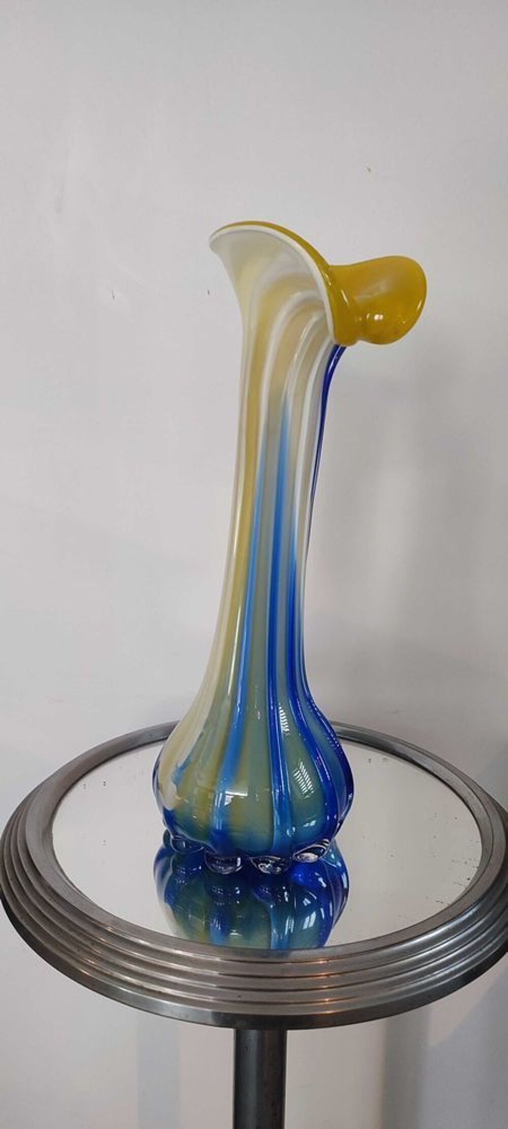 Vase en verre souffl&eacute; Murano Calla Lily ann&eacute;es 60-70 