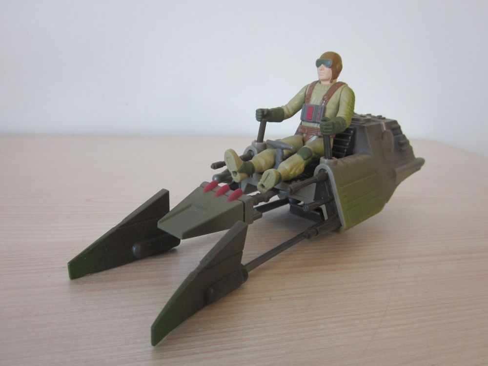 Speeder Bike + Pilote Star Wars Expanded Universe Figurine Jeux / jouets