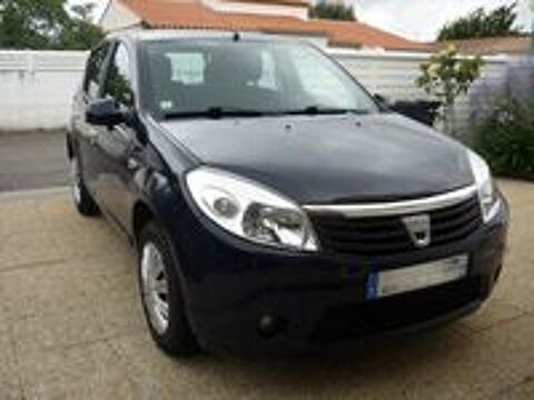 Sandero 1.5 dCi 85 eco2 Laur&eacute;ate 2010 occasion 85520 Saint-Vincent-sur-Jard