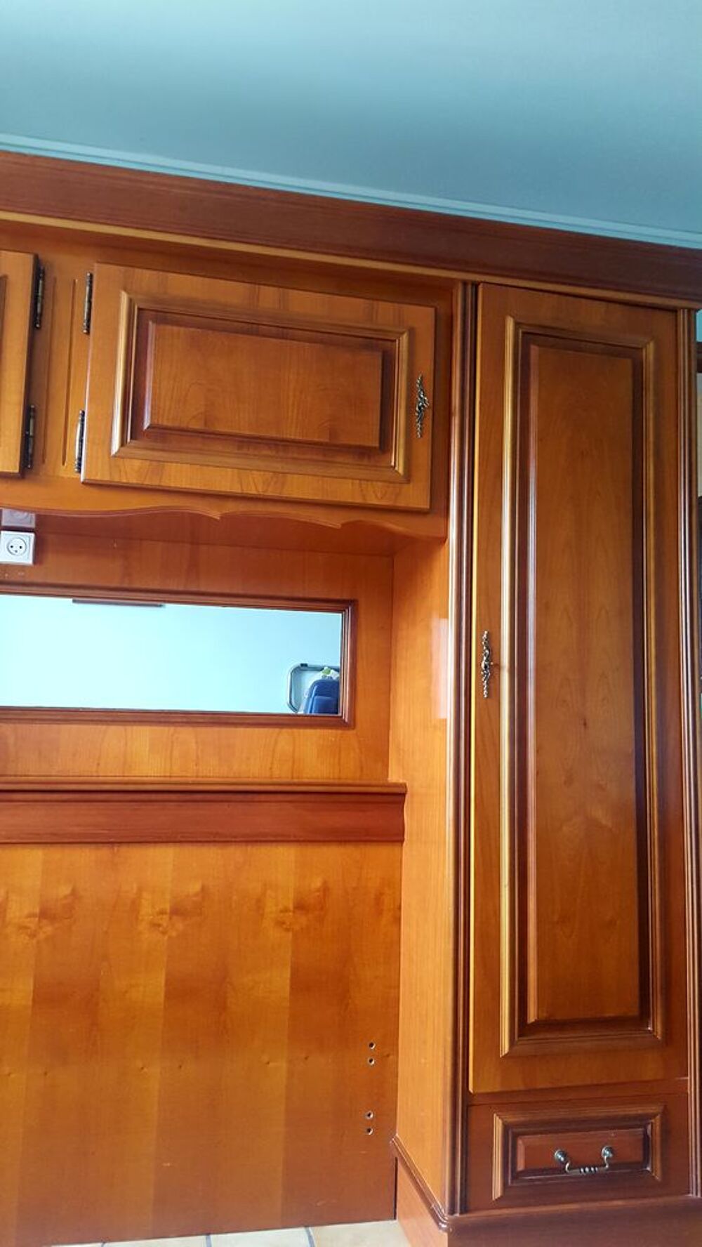 Magnifique armoire-pont robuste grande capacit&eacute; de rangement Meubles