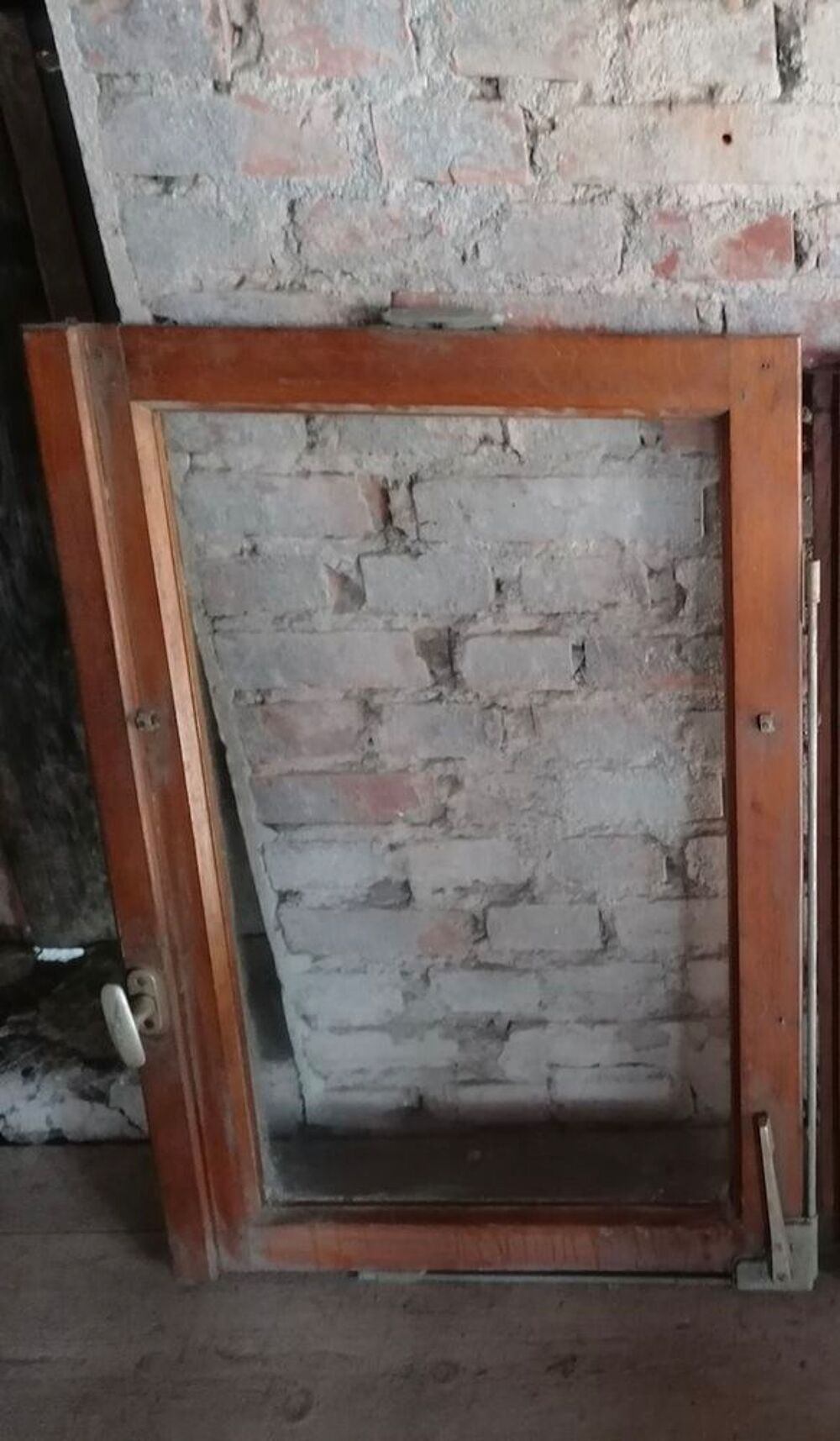 3 fen&ecirc;tres anciennes (2 grandes et 1 petite) Bricolage