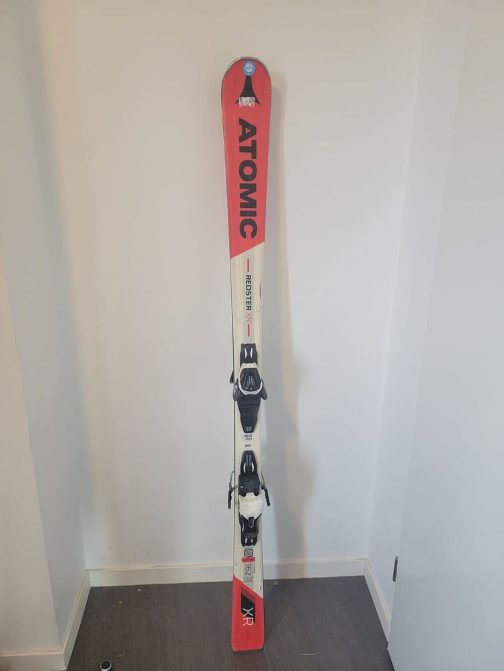 Skis Atomic ? Quasi neufs Sports