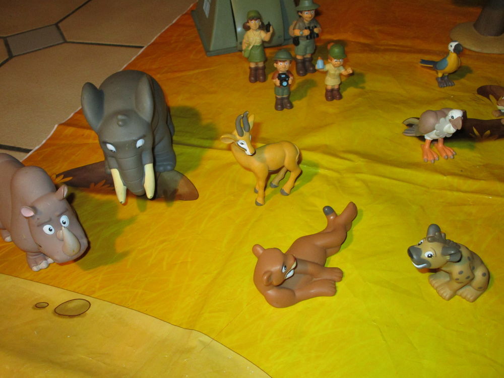 TAPIS DECOR D ANIMAUX Jeux / jouets