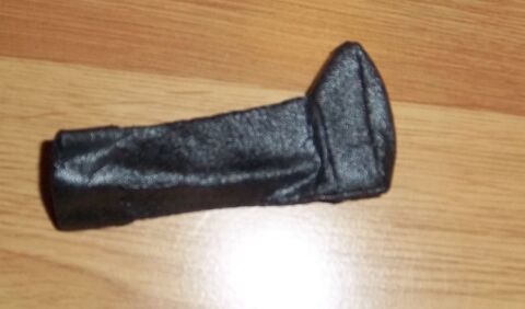 1 botte souple prince rose de mattel 1 Colombier-Fontaine (25)