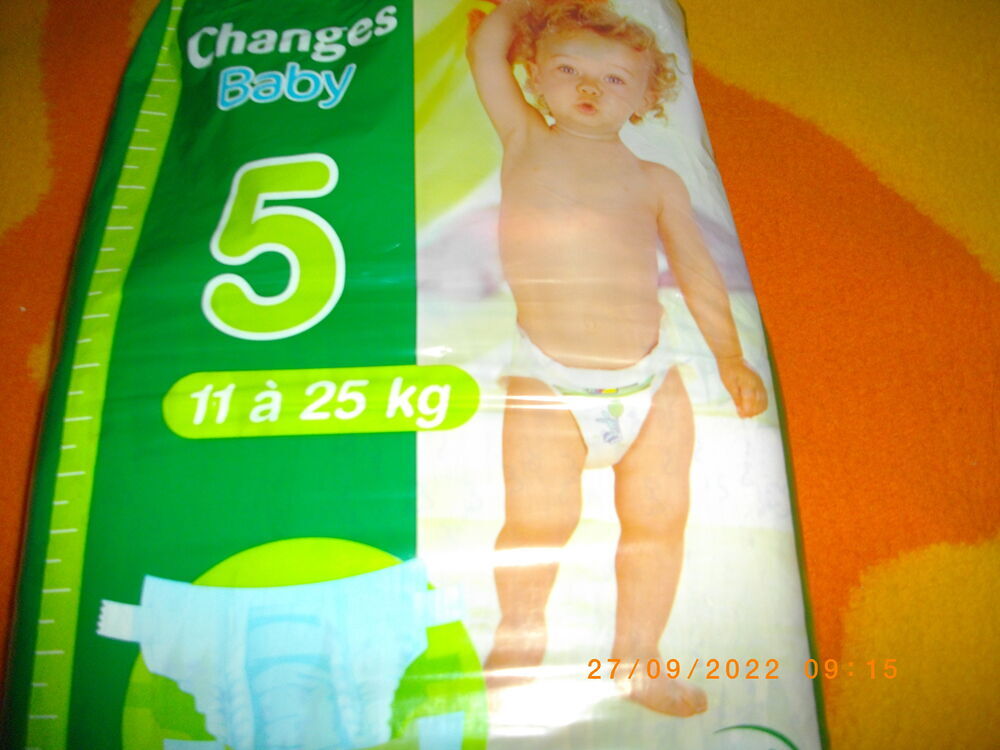 Un paquet de changes b&eacute;b&eacute; 11/25 Kg (paquet peu entam&eacute;) Puériculture