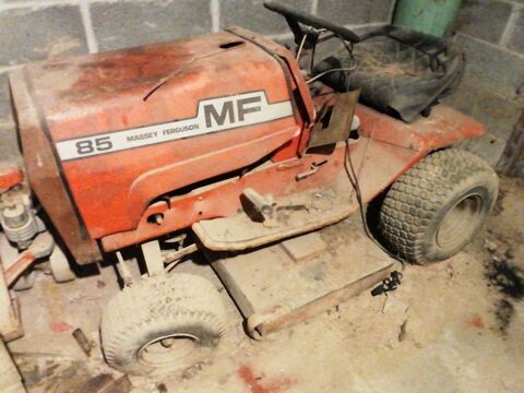 Tondeuse autoport�e Massey Ferguson 120 Sachin (62)