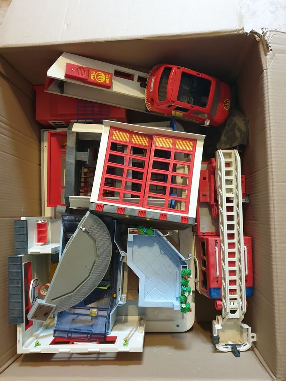 tr&egrave;s gros lot de Playmobil en vrac (environ 60 kg). Jeux / jouets
