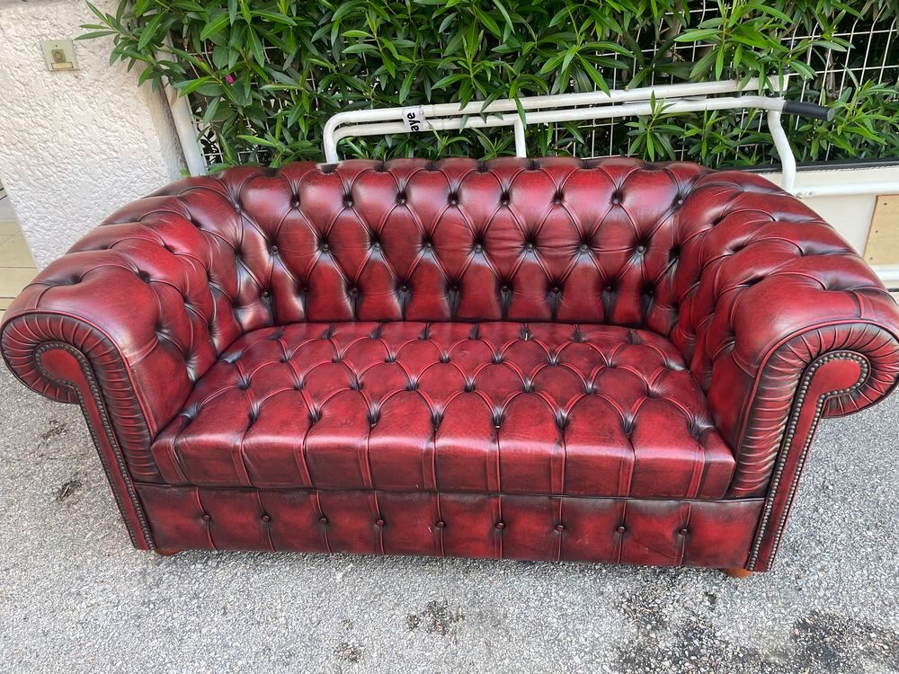 Canap&eacute; Chesterfield Meubles