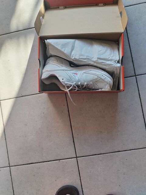 Baskets Neuve Nike 40 Marseille 4 (13)