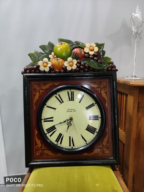 horloge anglaise bois peint 25 Le Torquesne (14)