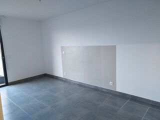  Appartement à louer 3 pièces 68 m²