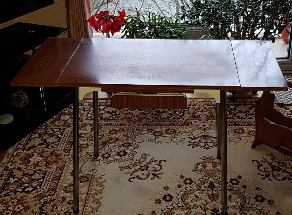 table de cuisine en formica vintage des ann&eacute;es 70 Meubles