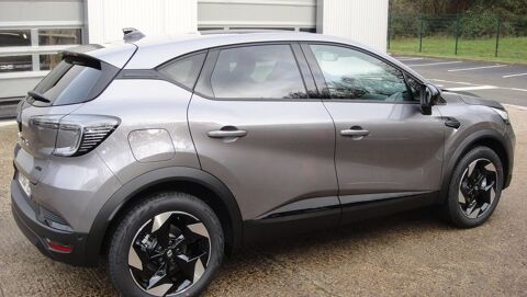 Renault Captur TECHNO E-TECH FULL HYBRID 160 -25 2026 occasion La Celle-Saint-Cloud 78170
