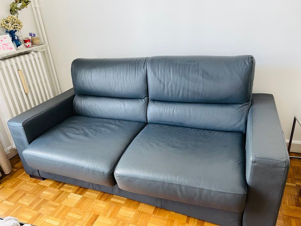 Canap&eacute; 3 places convertible cuir gris Meubles