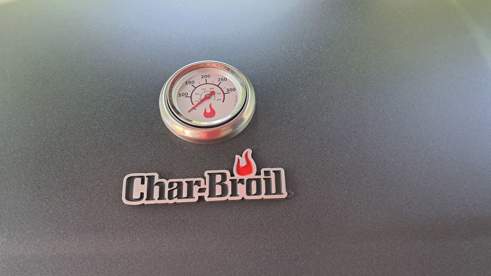 Barbecue "CHAR BROIL" enti&egrave;rement NEUF Jardin