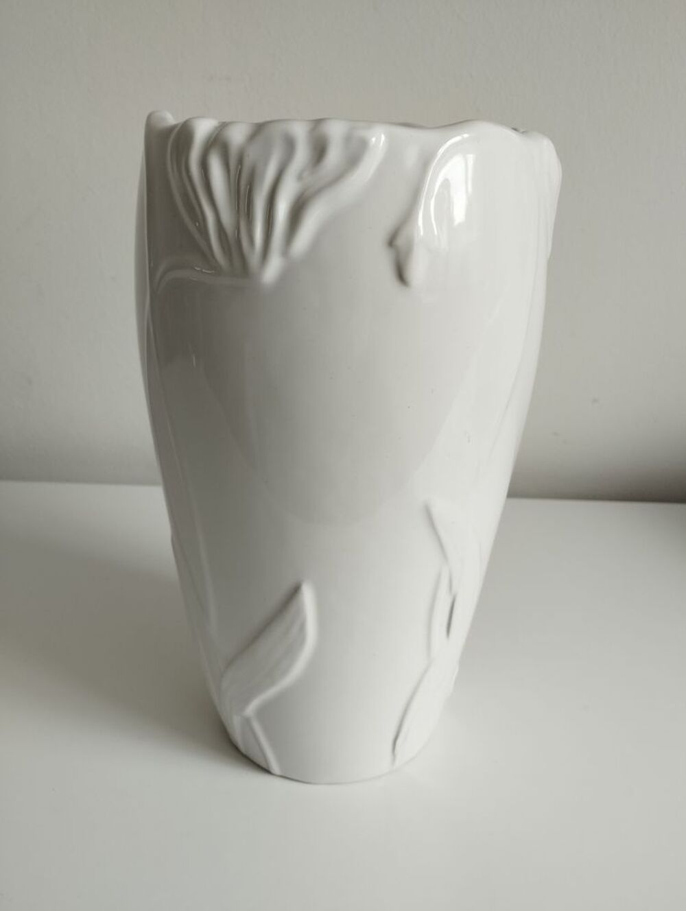 Vase blanc printanier Décoration