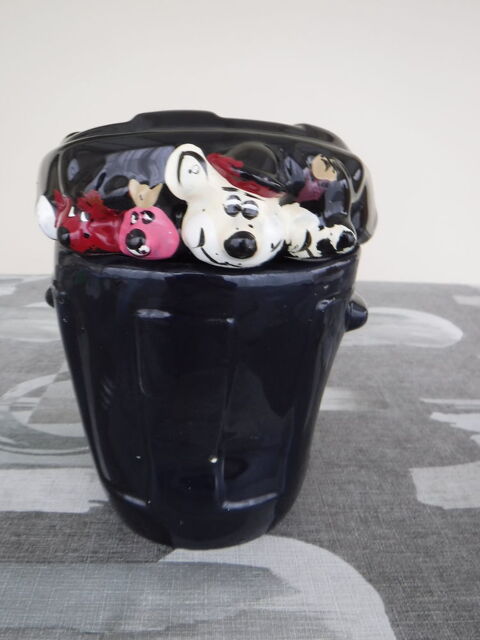 Poubelle de table 0 Villeneuve-le-Roi (94)