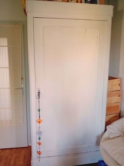 ARMOIRE ANCIENNE EN MERISIER 100 La Flocelli�re (85)