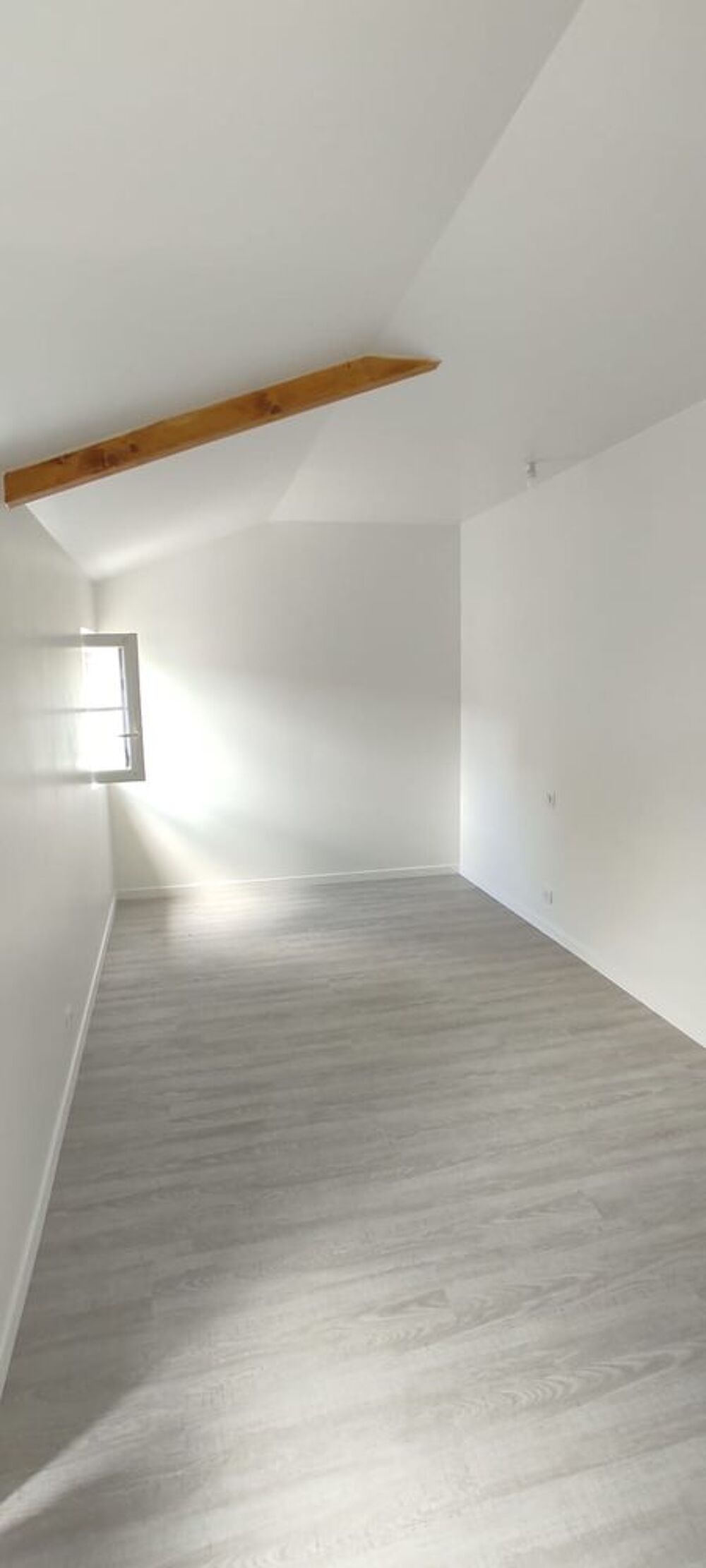 Location Maison vide ? 2 chambres ? Maison rénovée ? 77m² + cour Rochefort