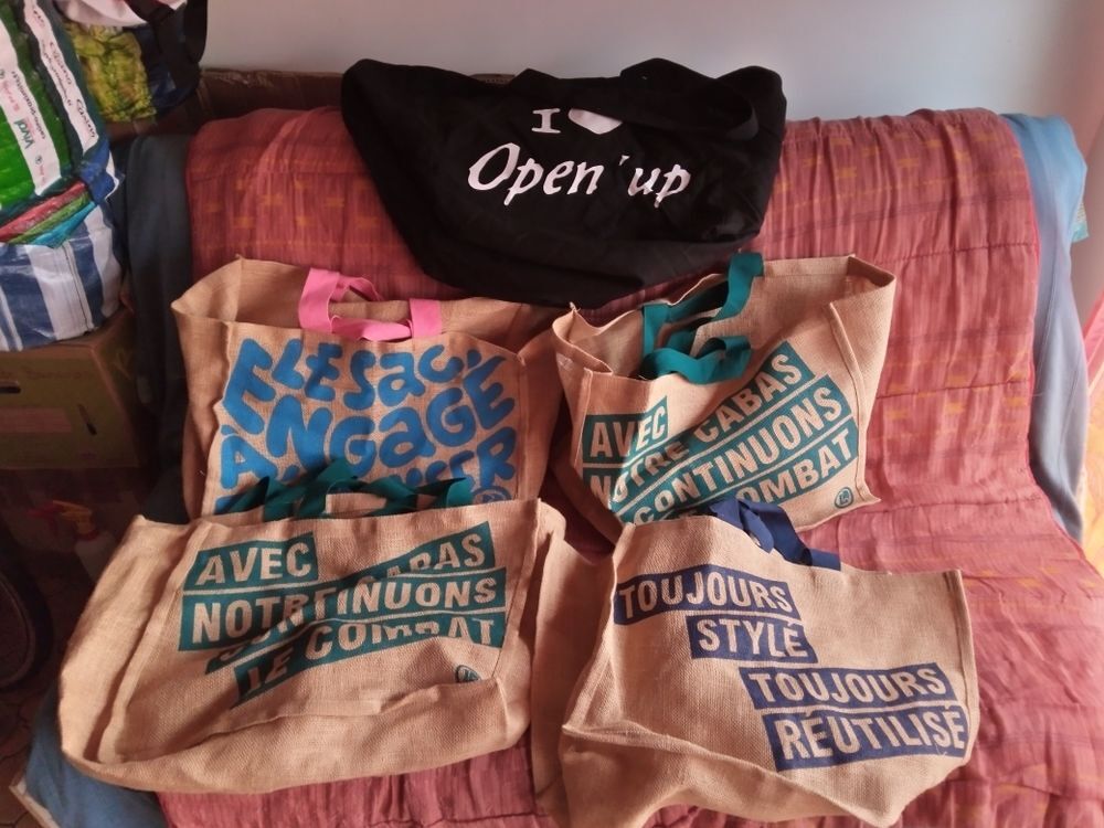 divers sacs dos et course serigraphies Maroquinerie