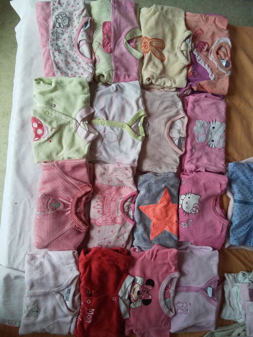 v&ecirc;tements B&eacute;b&eacute; fille 1mois Vêtements enfants