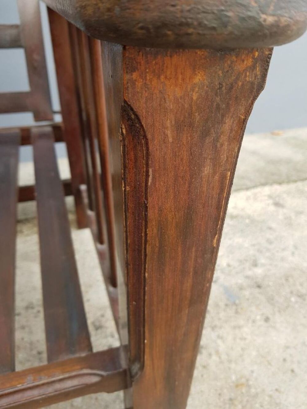 GRAND FAUTEUIL MASSIF Meubles