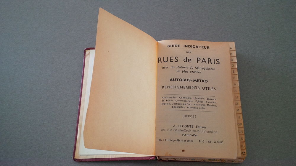 Livre plan de paris par arrondissement ann&eacute;e 1960 