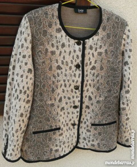 VESTE femme impression lopard taille 44 18 Meaux (77)